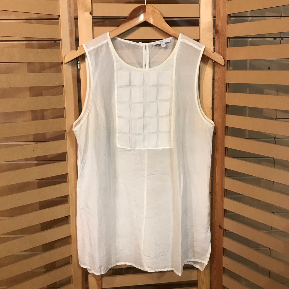 Gap sleeveless blouse.